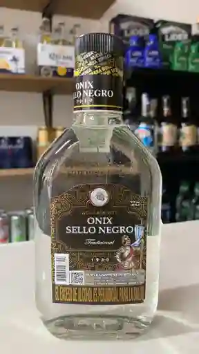 Aguardiente Onix Tradicional Sello Negro (375 Ml)