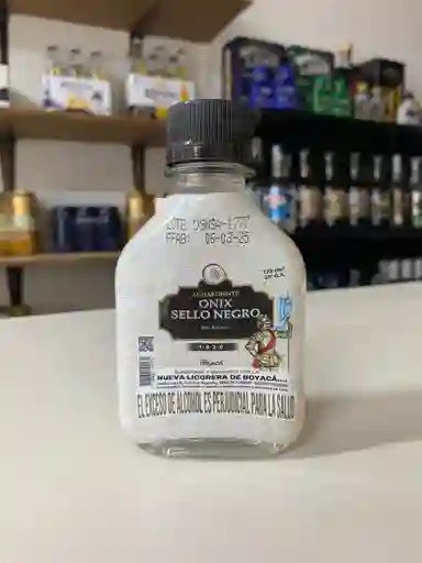 Aguardiente Onix Sello Negro Sin Azúcar (175 Ml)