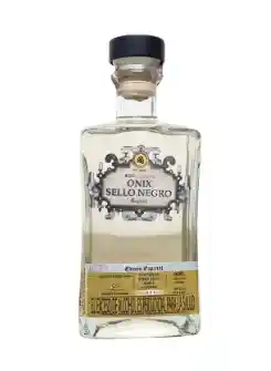Aguardiente Onix Edición Especial Envejecido Sin Azucar (750 Ml)
