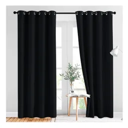 Cortina 100% Blackout Engomada Termica X2 Negro