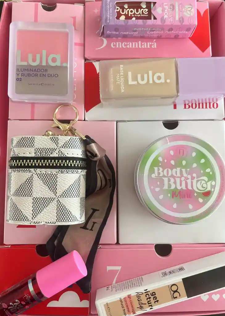 Kit De Regalo Caja 7 Sorpresas Con Maquillaje, Mantequilla Corporal Y Accesorio