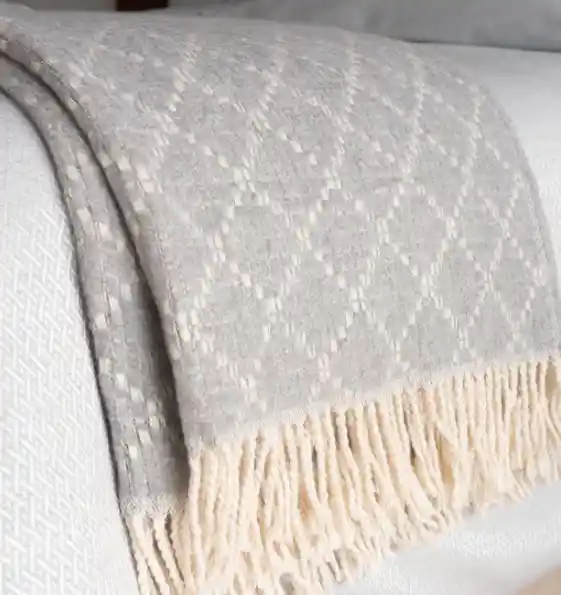 Throw Venecia Gris