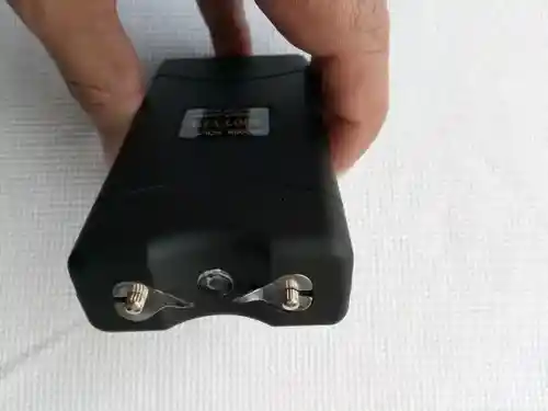 Equipo Defensa Personal Taser Eléctrico Tipo 800