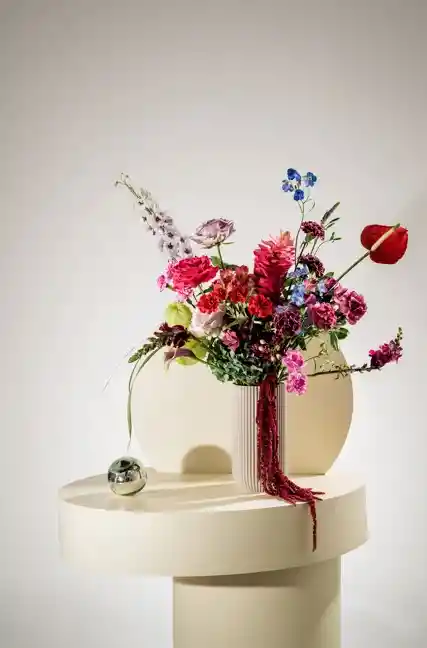 Combo Bouquet M Berries + Upia M Blanco Niebla
