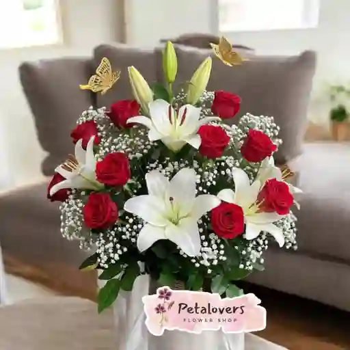Flores Bouquet De 7 Lirios Y 12 Rosas Rojas