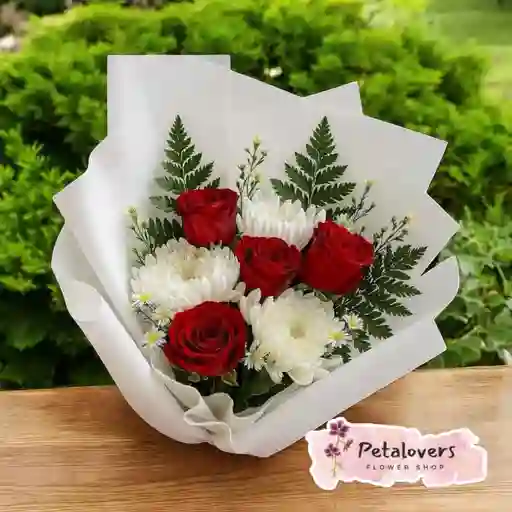 Flores Ramo De Margaritas Con Rosas Roja Amor Y Amistad