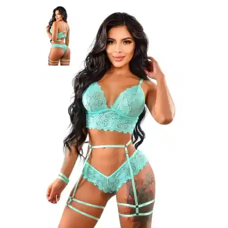 Conjunto En Encaje Fatal – Delicadeza Que Enamora, Ataduras Que Provocan