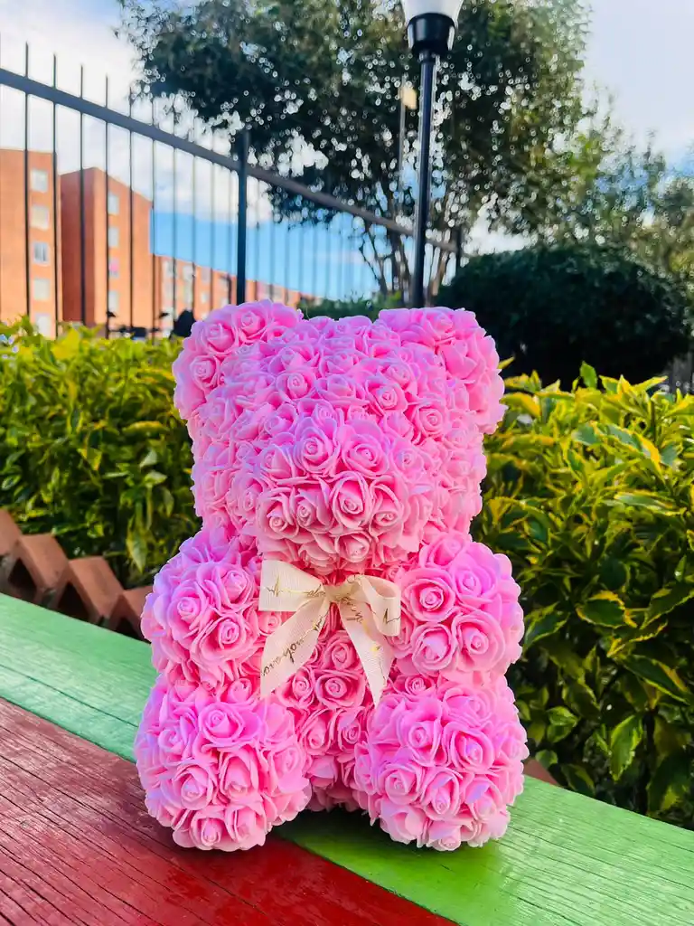 Oso Rosado Grande En Flores Eternas
