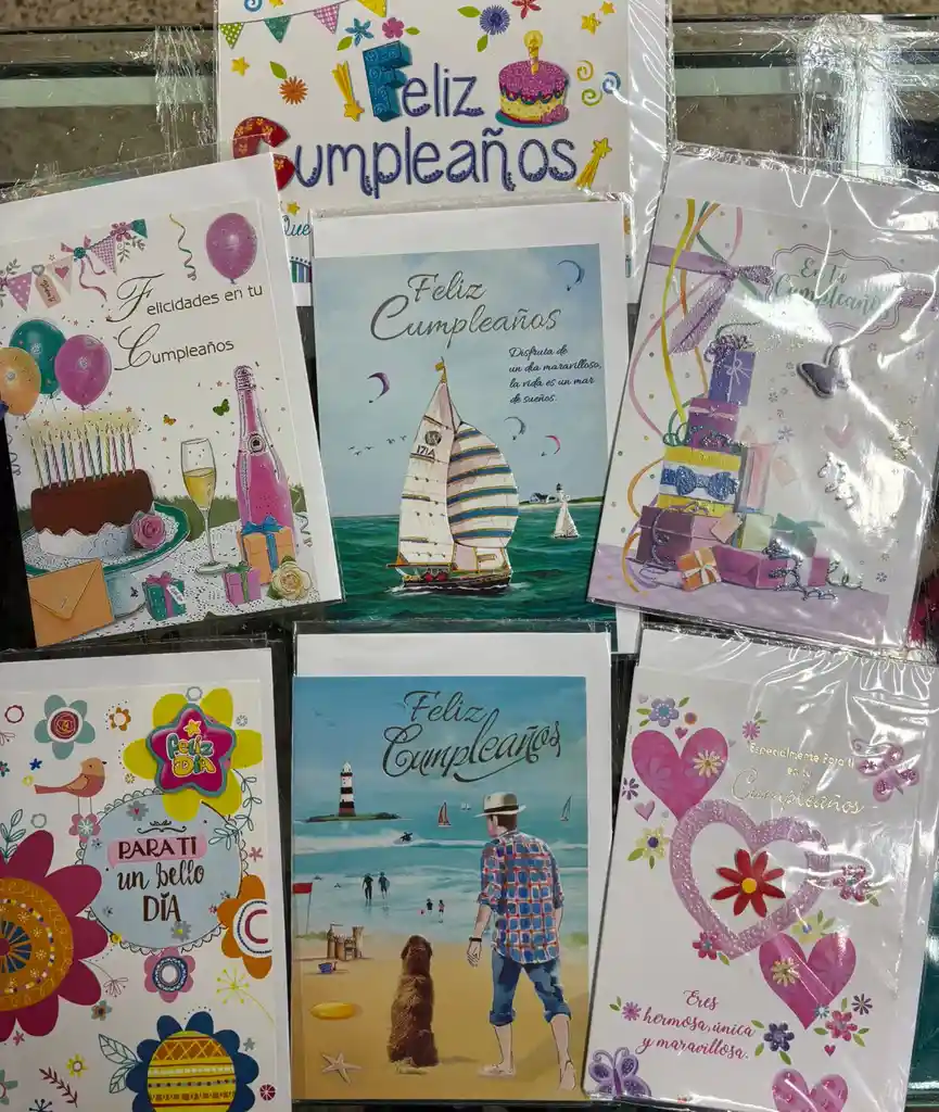Tarjeta Con Leyenda Feliz Cumpleaños Y Feliz Día Para Ocasiones Especiales