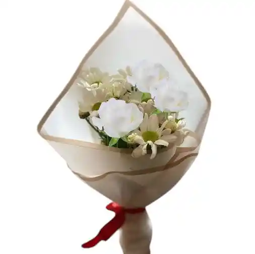 Bouquet De 3 Rosas Blancas Y Margaritas