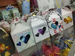 Cajita De Regalo + Bombones De Chocolate Diseños Surtidos