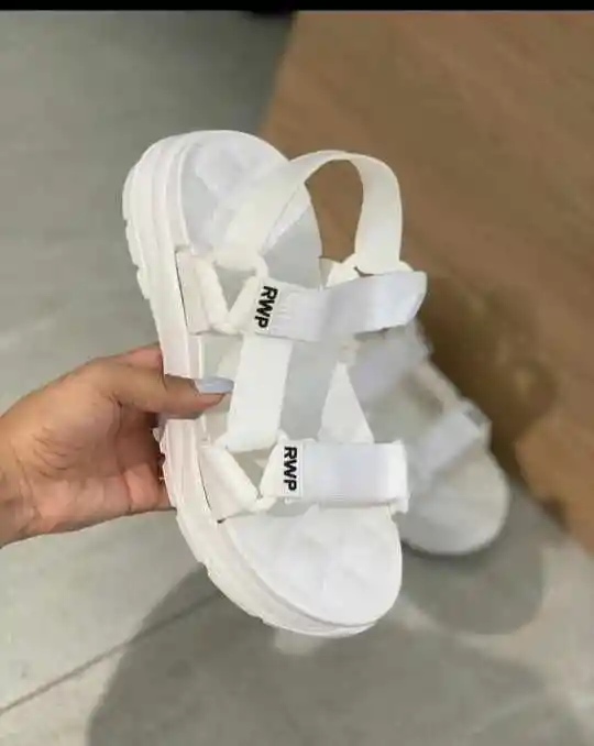 Sandalias Deportivas Para Damas Blanca Talla 37