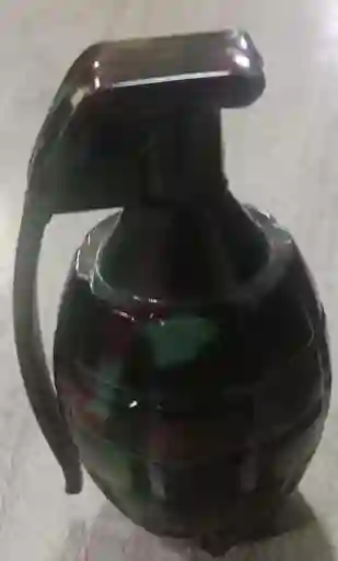 Rascador Trillador Metalico Mediano Granada