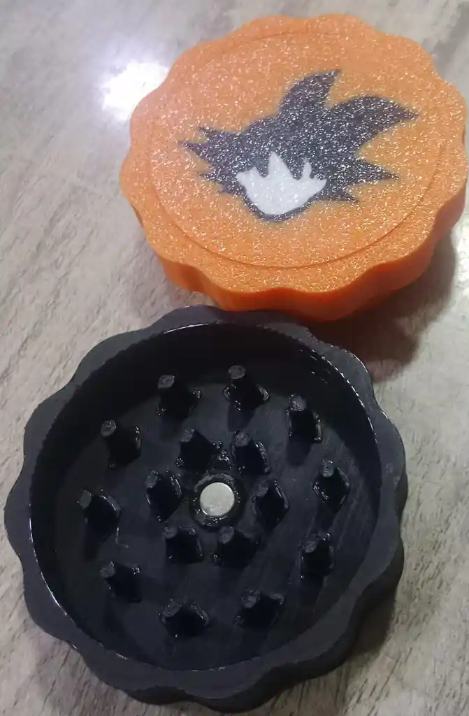 Rascador Trillador Pequeño Plastico Con Diseño