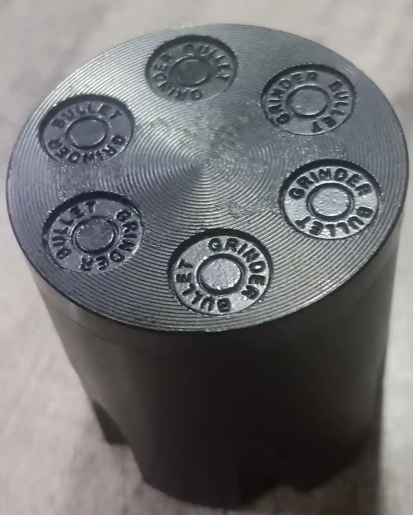 Grinder Revolver Metalico Pequeño 2 Pisos