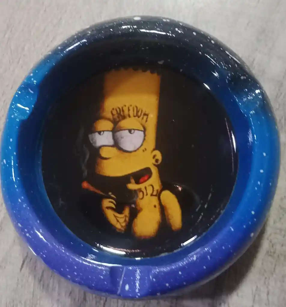 Cenicero Porcelana Con Diseño