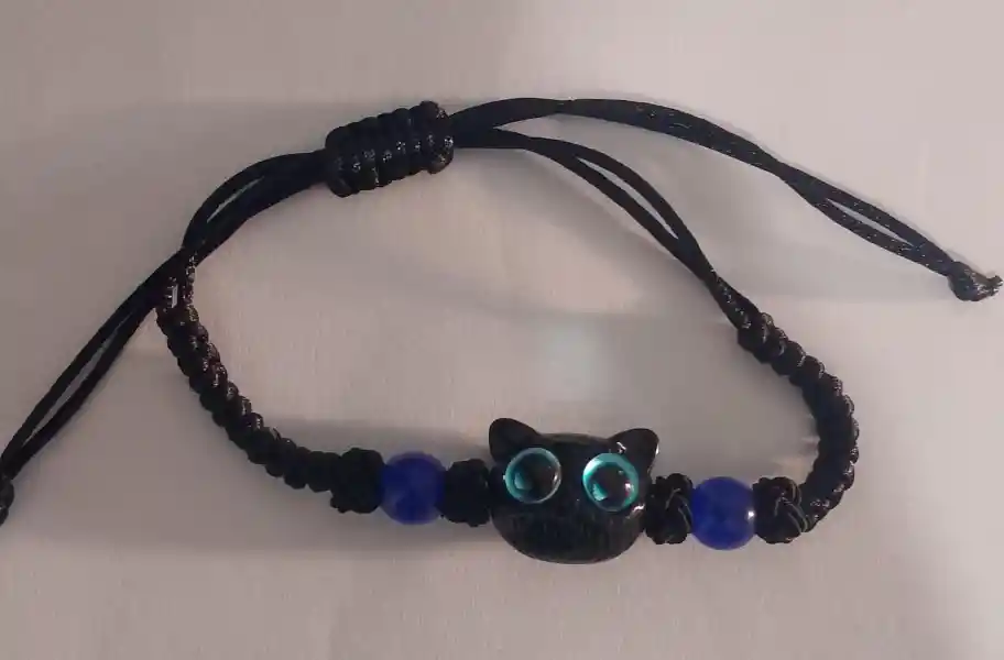 Pulsera Ajustable Con Dije De Gato Oscuro (azul)