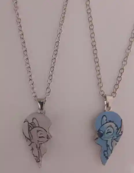 Collar Con Dije En Forma De Corazón De Stitch Y Angel