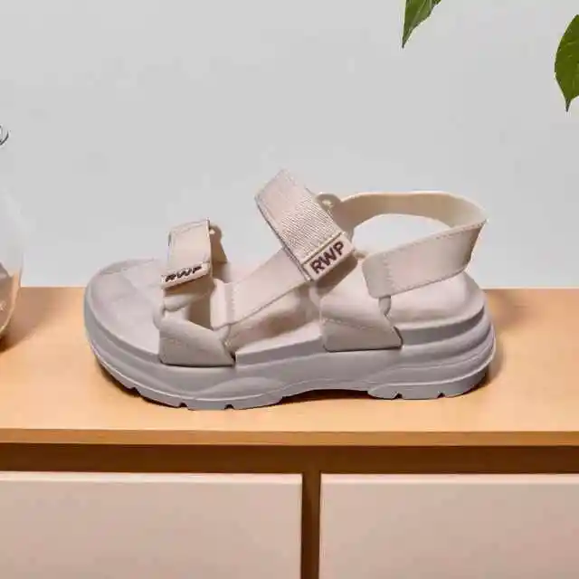 Sandalalias Deportivas Para Dama Beige Talla 38