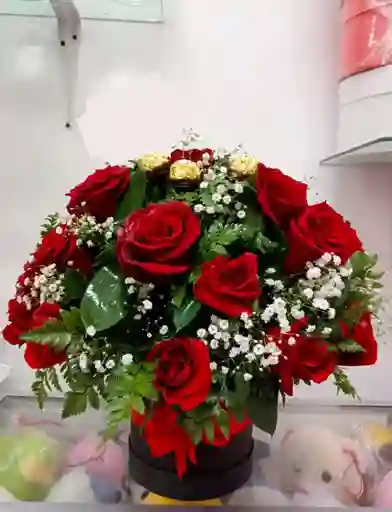 Ramo De Rosas Con Chocolate Ferrero