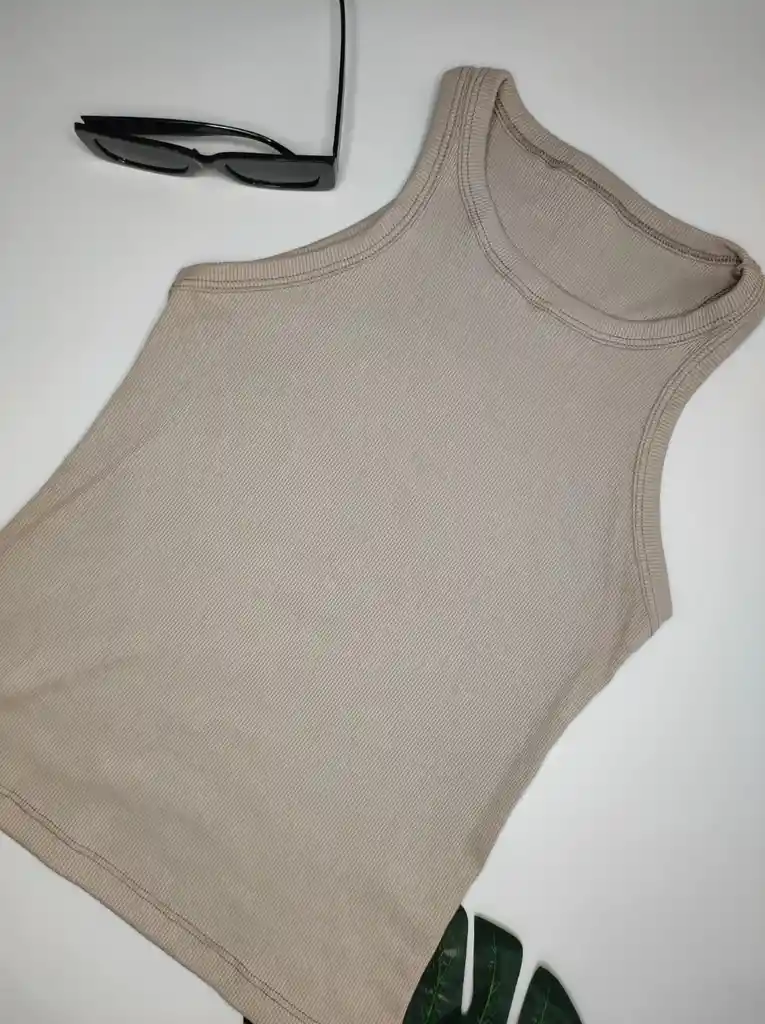 Blusa Basica Atletica Plus