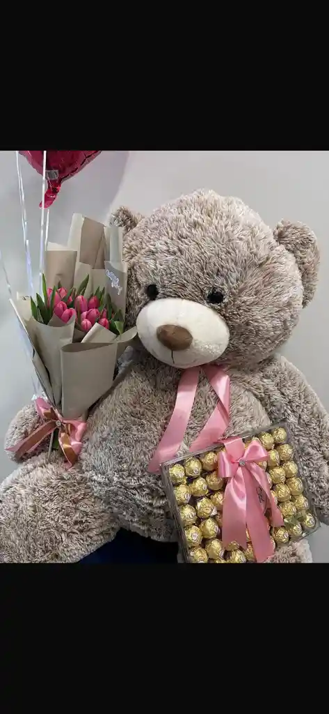 Peluche Grande Con Tulipanes Y Ferrero Grande