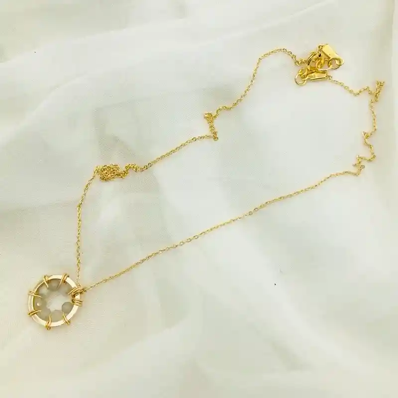 Collar Manzanilla Tornasol Con Piedras