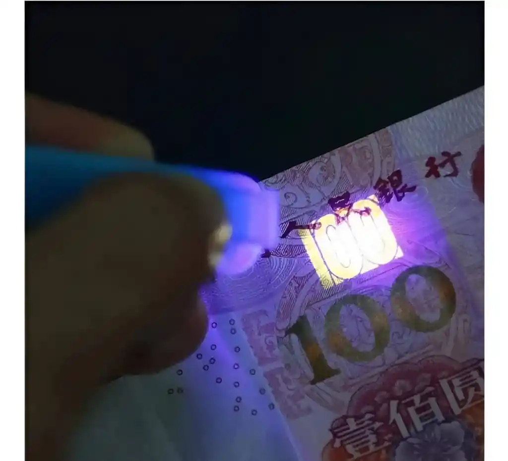 Marcador Probador Billetes Falsos Luz Uv Portable