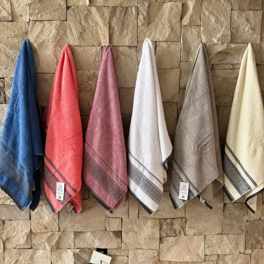 Toalla Hotelera 600 Gramos 70*1,40cm Elegant Premium - Gris
