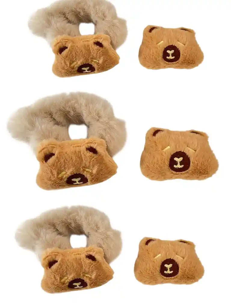Set De Colero Moña Y Pinza De Capibara En Peluche