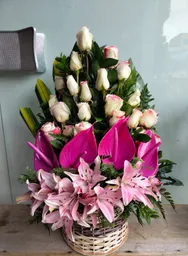 Arreglo Floral En Canasta