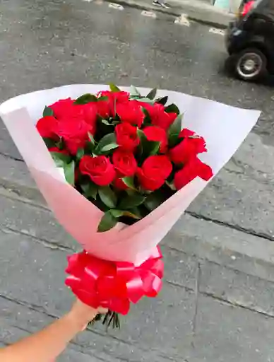 Bouquet De Rosas