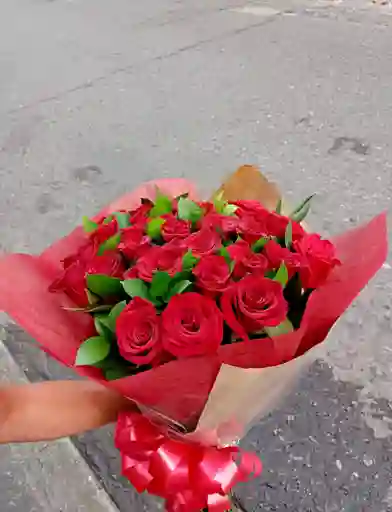 Bouquet De 24 Rosas Rojas