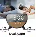 Reloj Con Cargador Inalámbrico Parlante