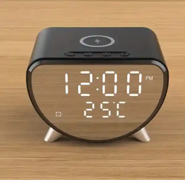 Reloj Con Cargador Inalámbrico Parlante