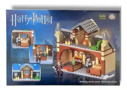 Juguete Bloques Armables Harry Potter Escuela De Magia Cabaña Luz Led - 86008 323 Piezas