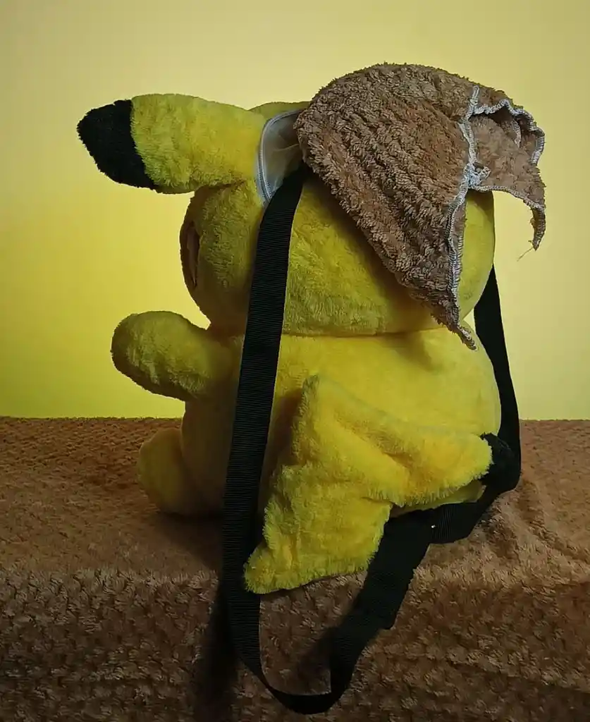 Maleta Peluche Pikachu