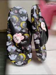Chanclas Kuromy Para Niña Oscura Talla 31