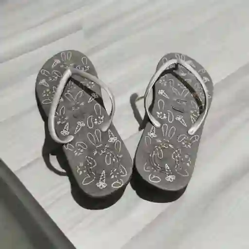 Chanclas Para Dama Oscuras Talla 35/36