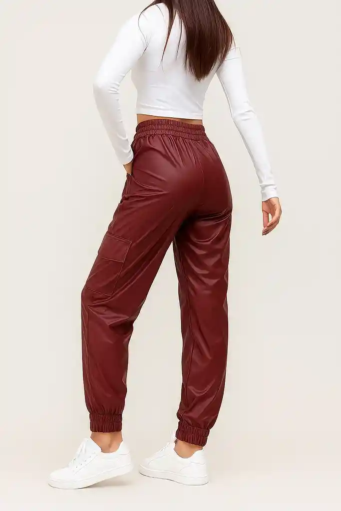 Jogger Cuerina Cintura Elastica