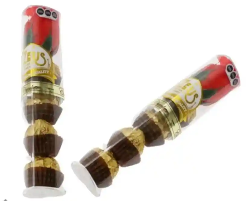 Bombones De Chocolate Con Rosa