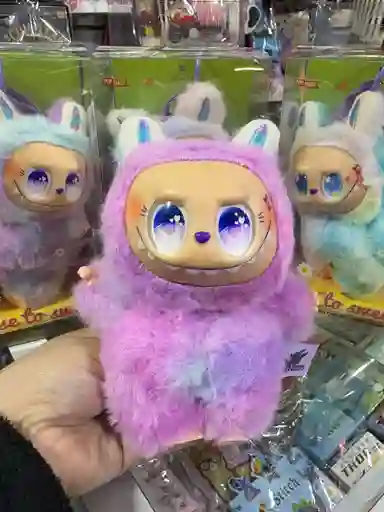 Labubu Marmoleado Con Cola