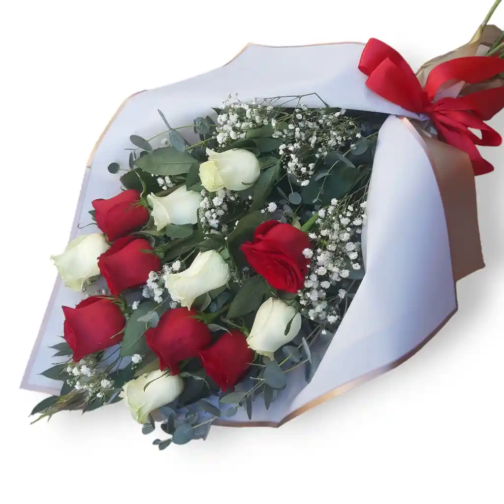 Ramo Alargado De 12 Rosas Rojas Y Blancas