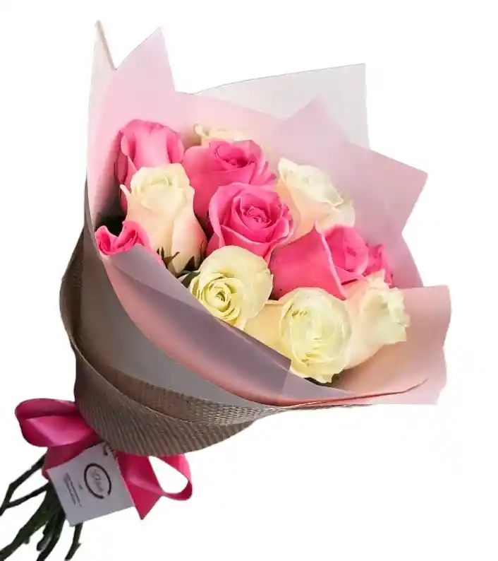 Ramo Redondo De 12 Rosadas Y Blancas