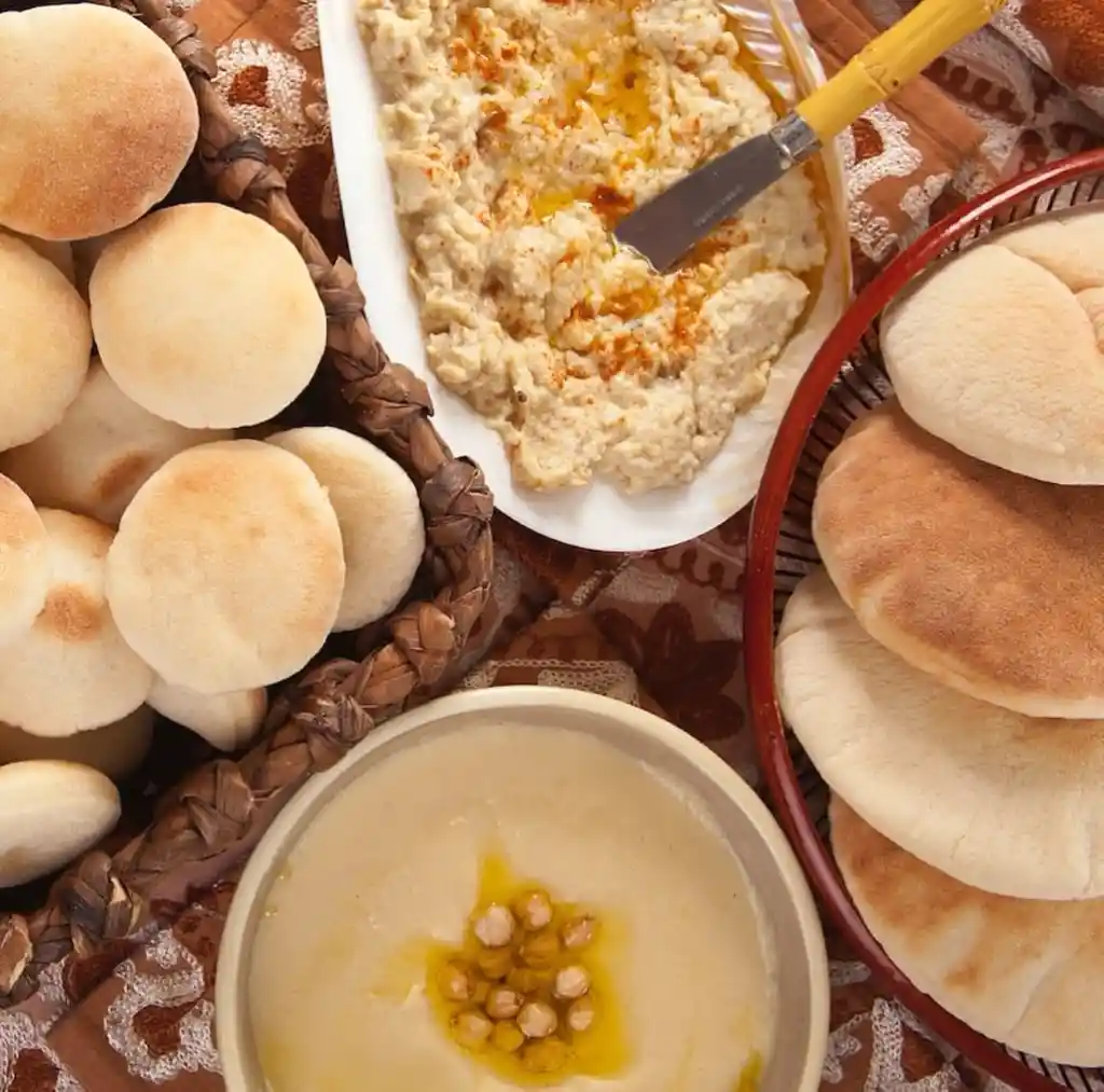 Mini Pan Pita Blanco Ajonjolí, Sin Gluten, 6cm, 10 Unidades.
