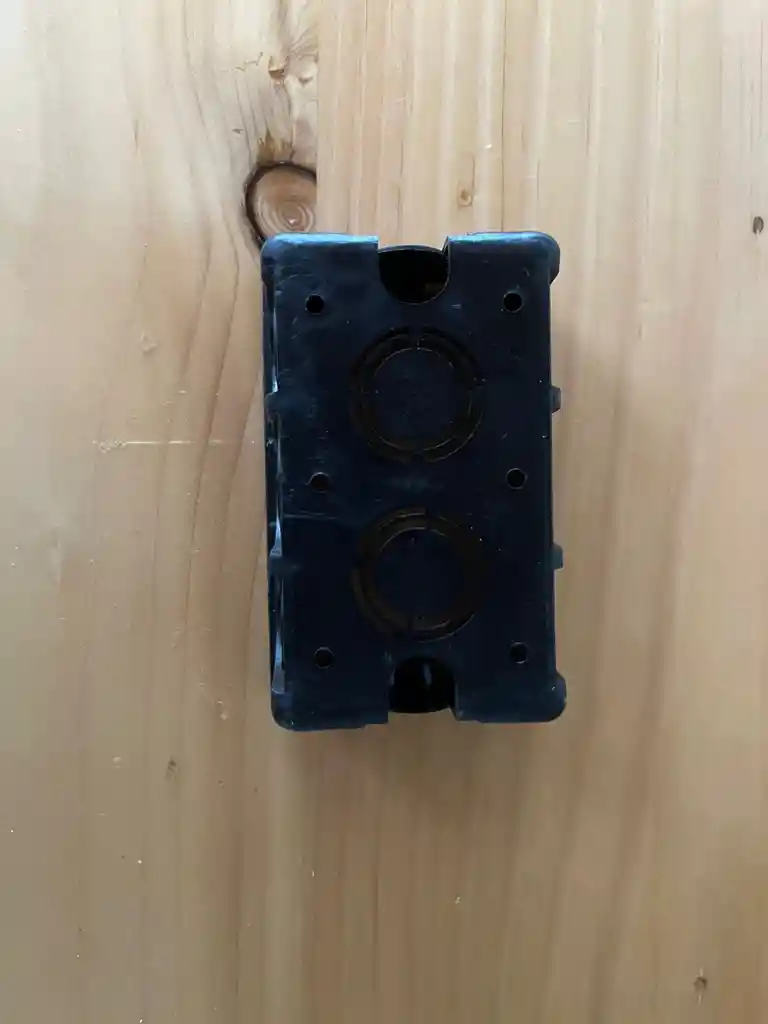 Caja 5800 Plástica