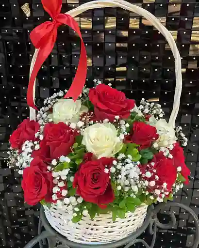 Canasta De Rosas