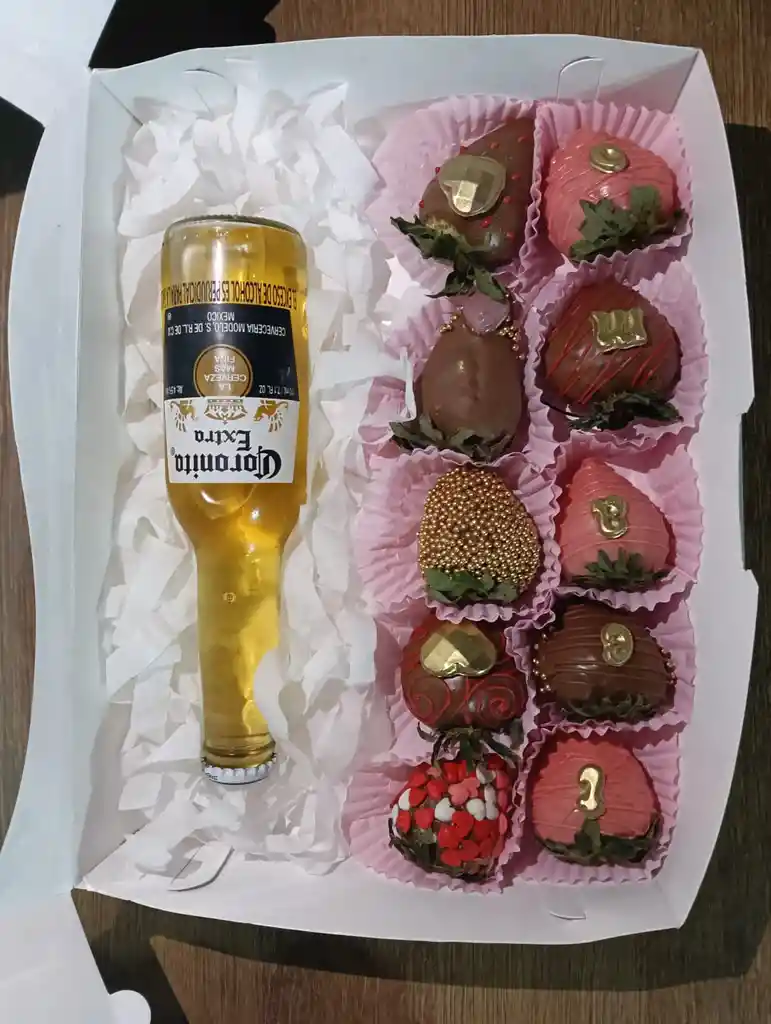 Coronita + 10 Fresas Con Chocolate