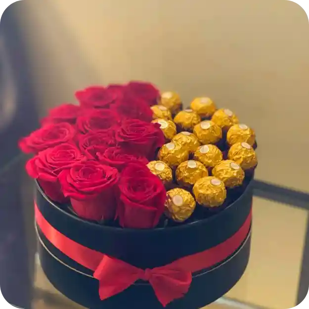 Cilindro De 12 Rosas Rojas + 18 Ferrero Und