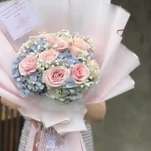 Boquet Rosa Con Hortensia